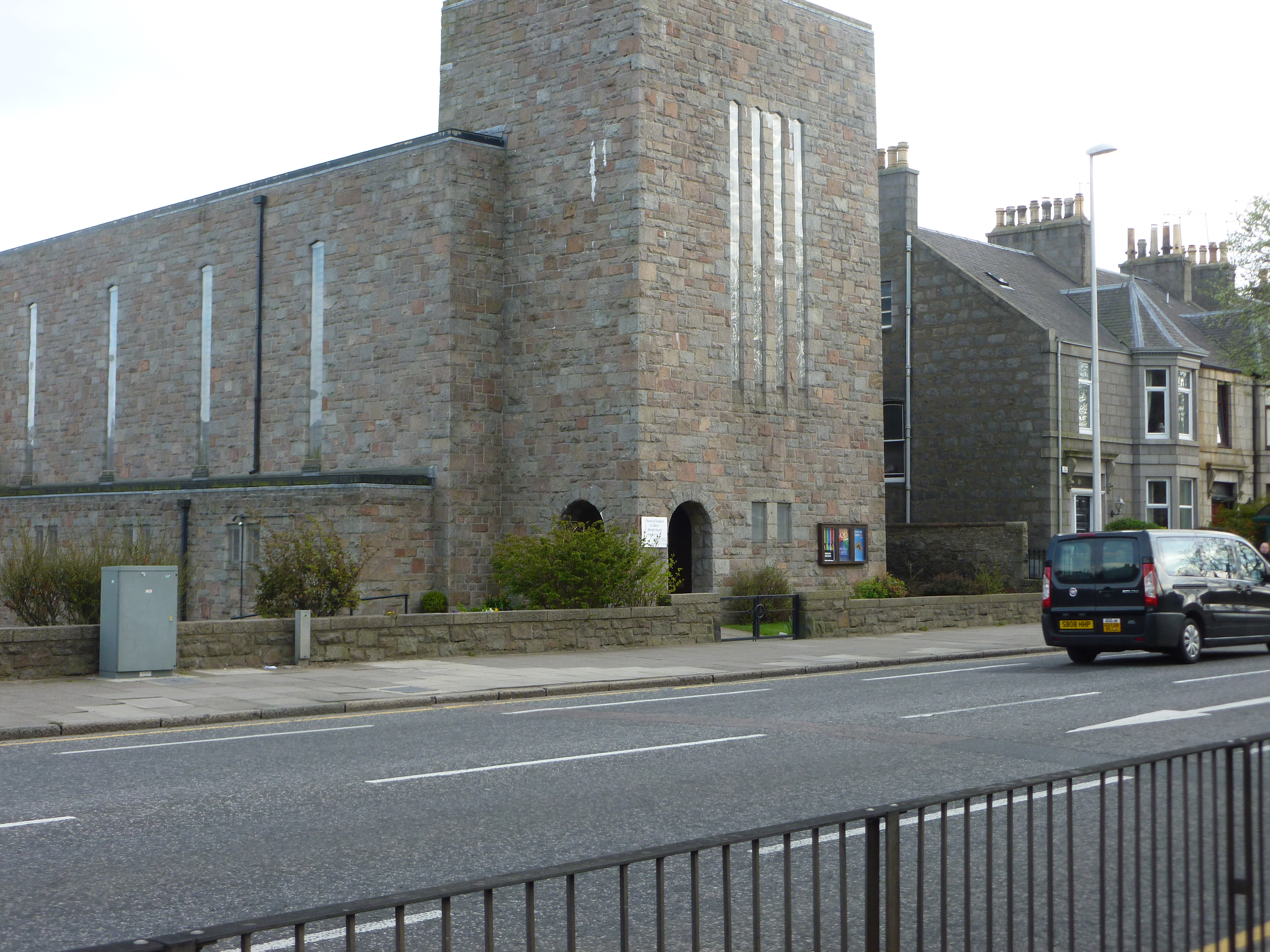 Church exterior 4